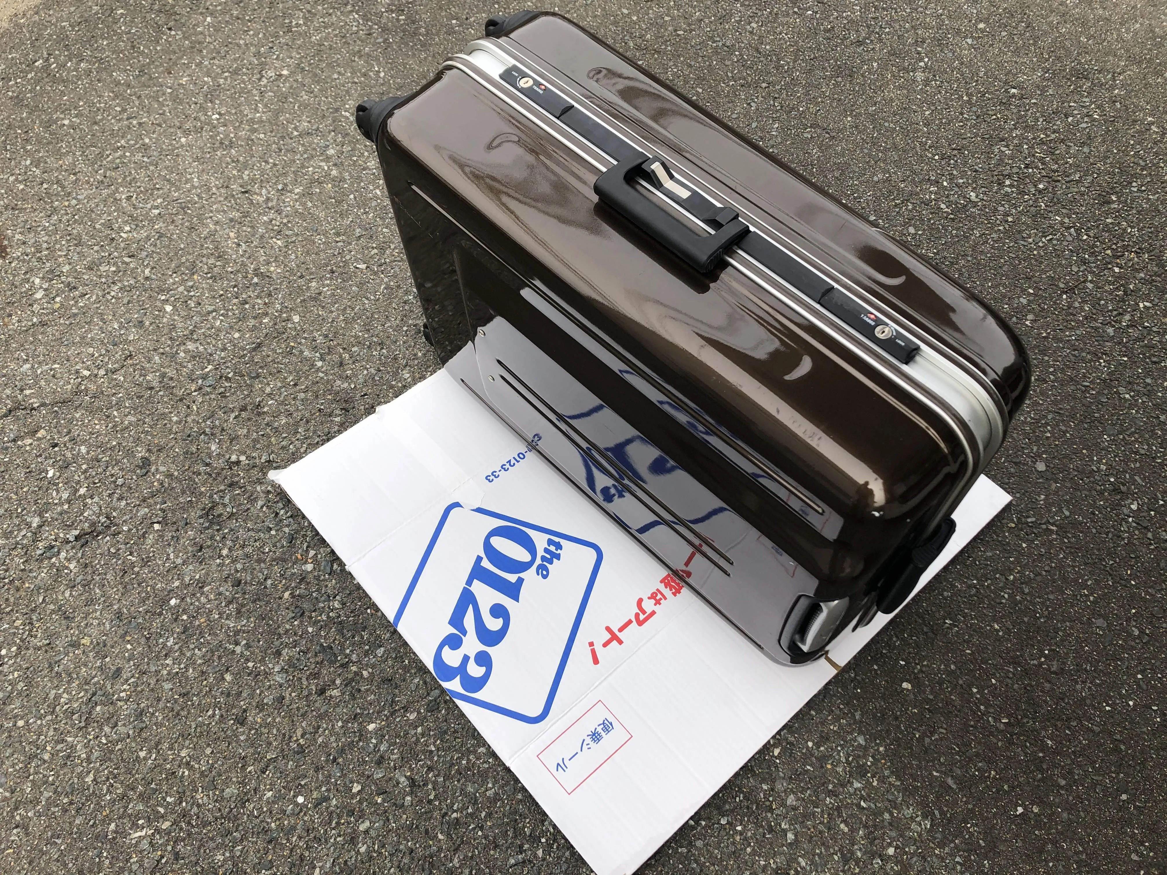 福岡市でスーツケースの鍵作成を依頼するなら「鍵当番さん」へ