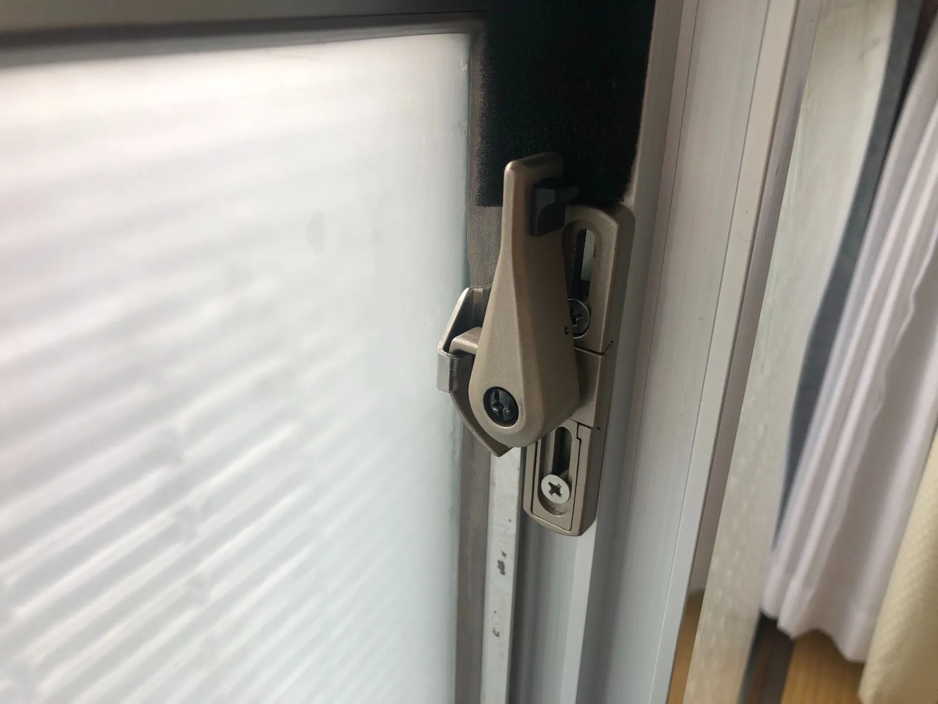 福岡市で窓の鍵クレセント錠の修理・交換を頼むなら「鍵当番さん」へ！