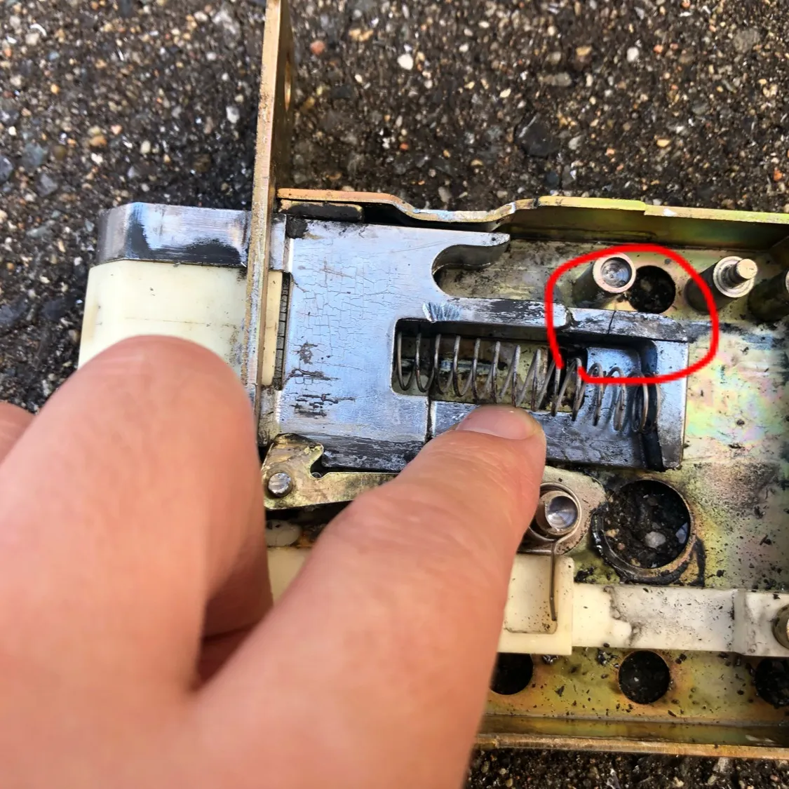 お得意先の管理会社さんから緊急の依頼が！🔑