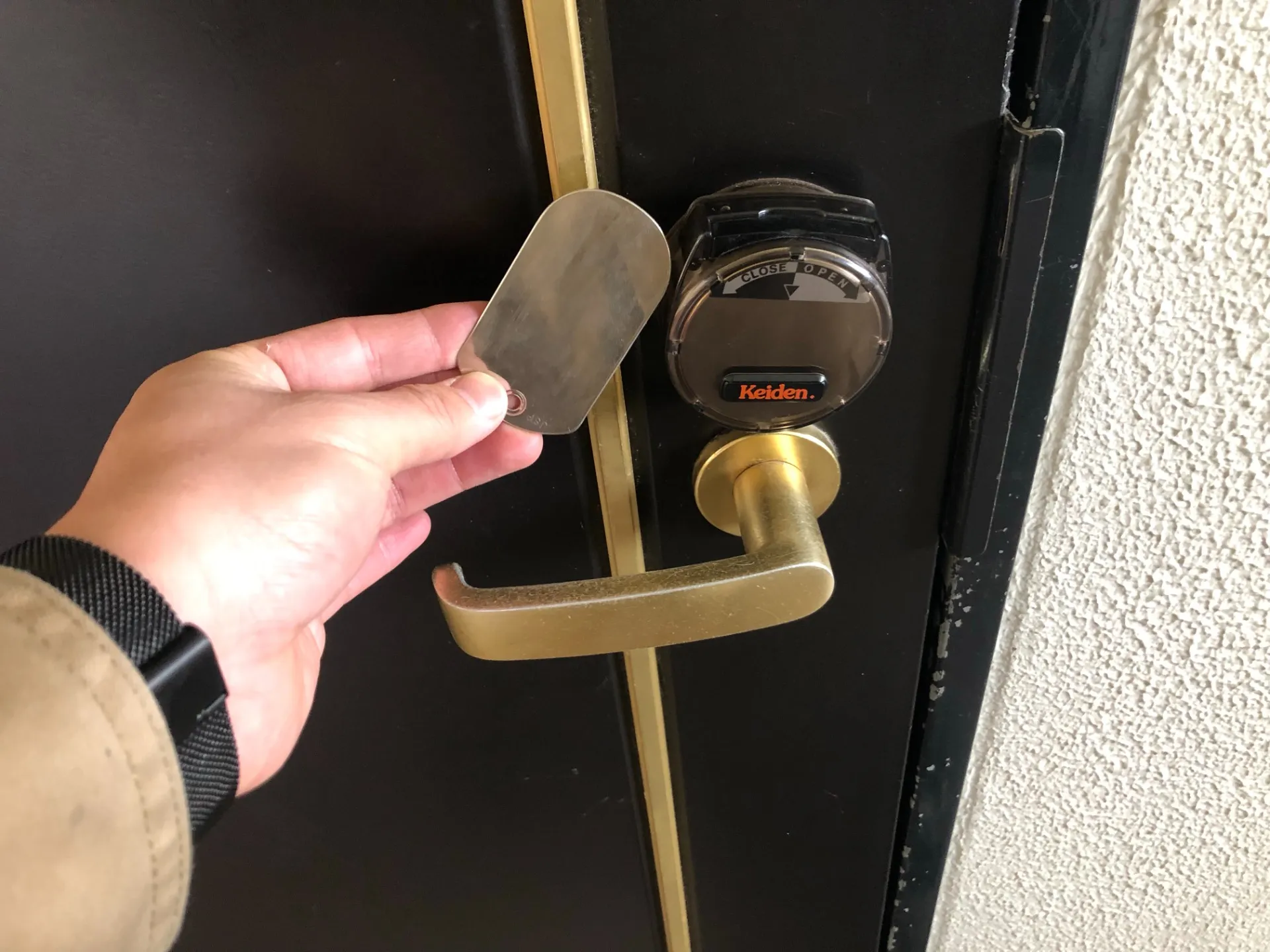 Keiden(計電産業)のカードキーをMIWA U9へ交換!費用やメリットを解説